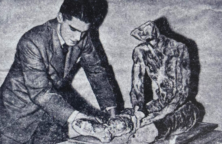 Caciporé: Escultura “ O Tempo” - I Bienal Internacional de SP